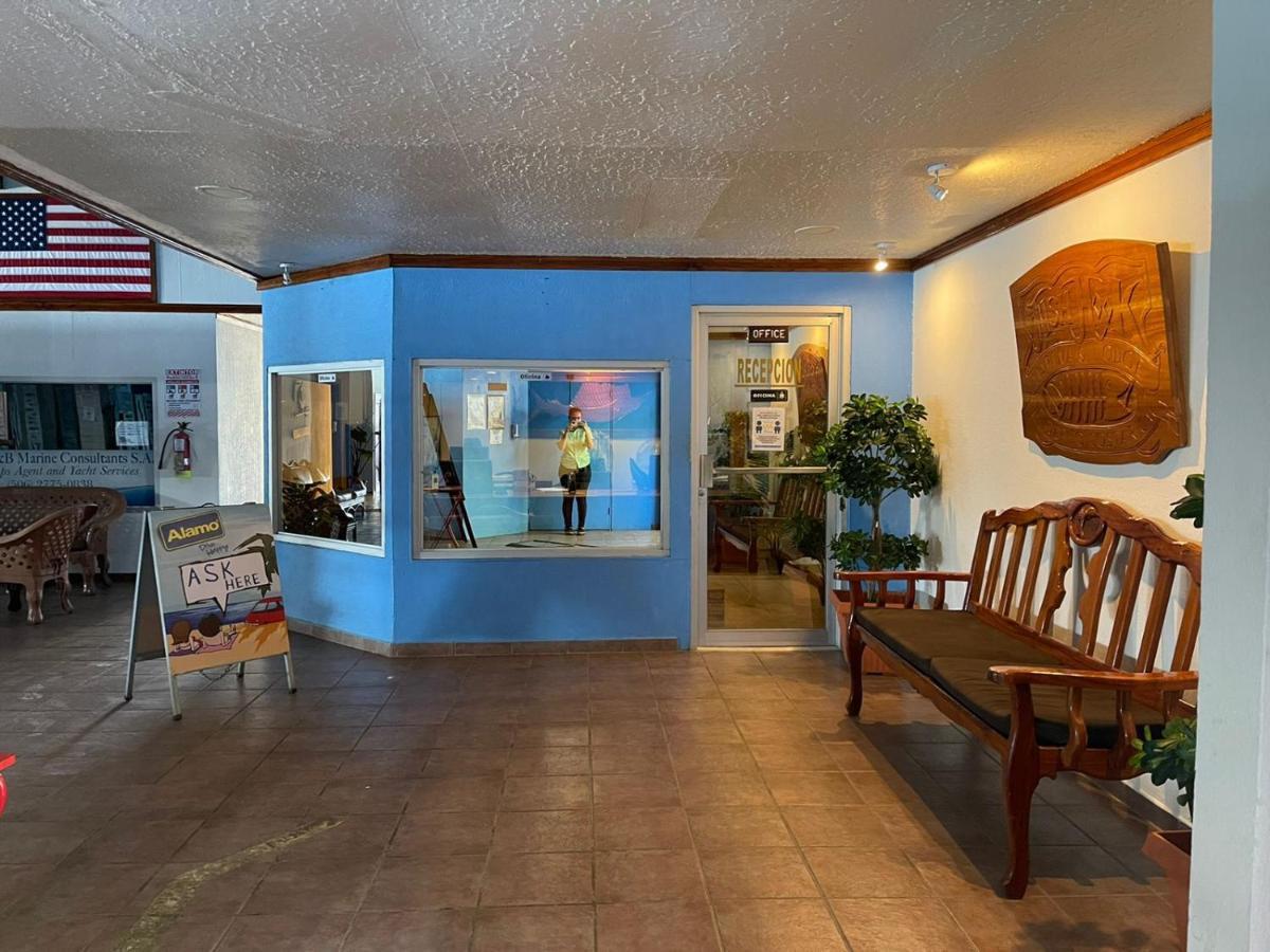 Fish Hook Marina Hotel غولفيتو المظهر الخارجي الصورة