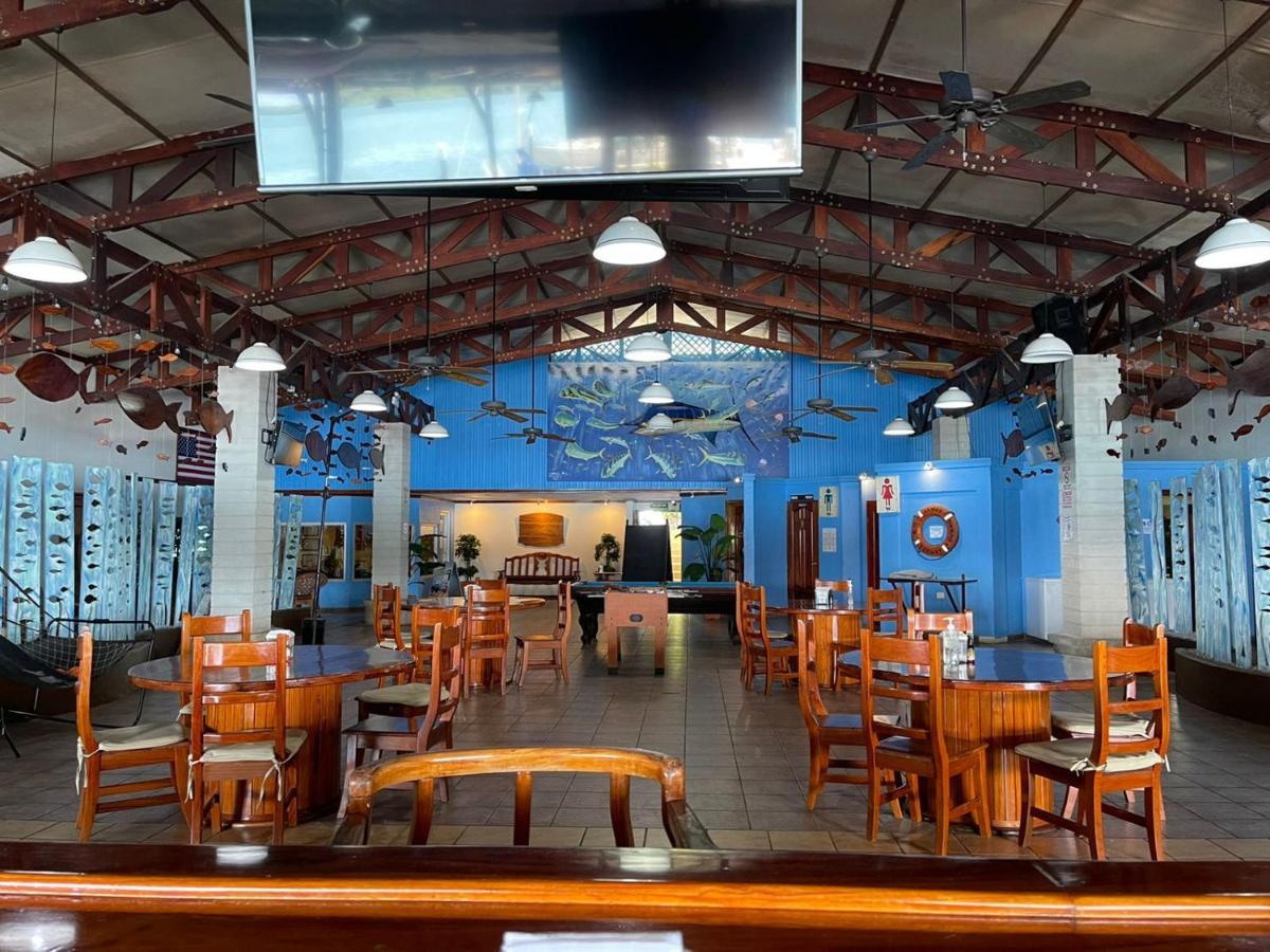 Fish Hook Marina Hotel غولفيتو المظهر الخارجي الصورة