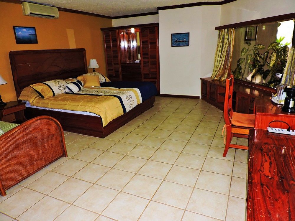 Fish Hook Marina Hotel غولفيتو المظهر الخارجي الصورة