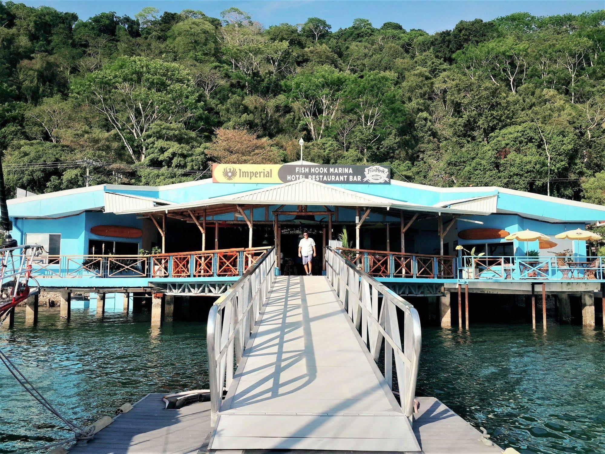 Fish Hook Marina Hotel غولفيتو المظهر الخارجي الصورة